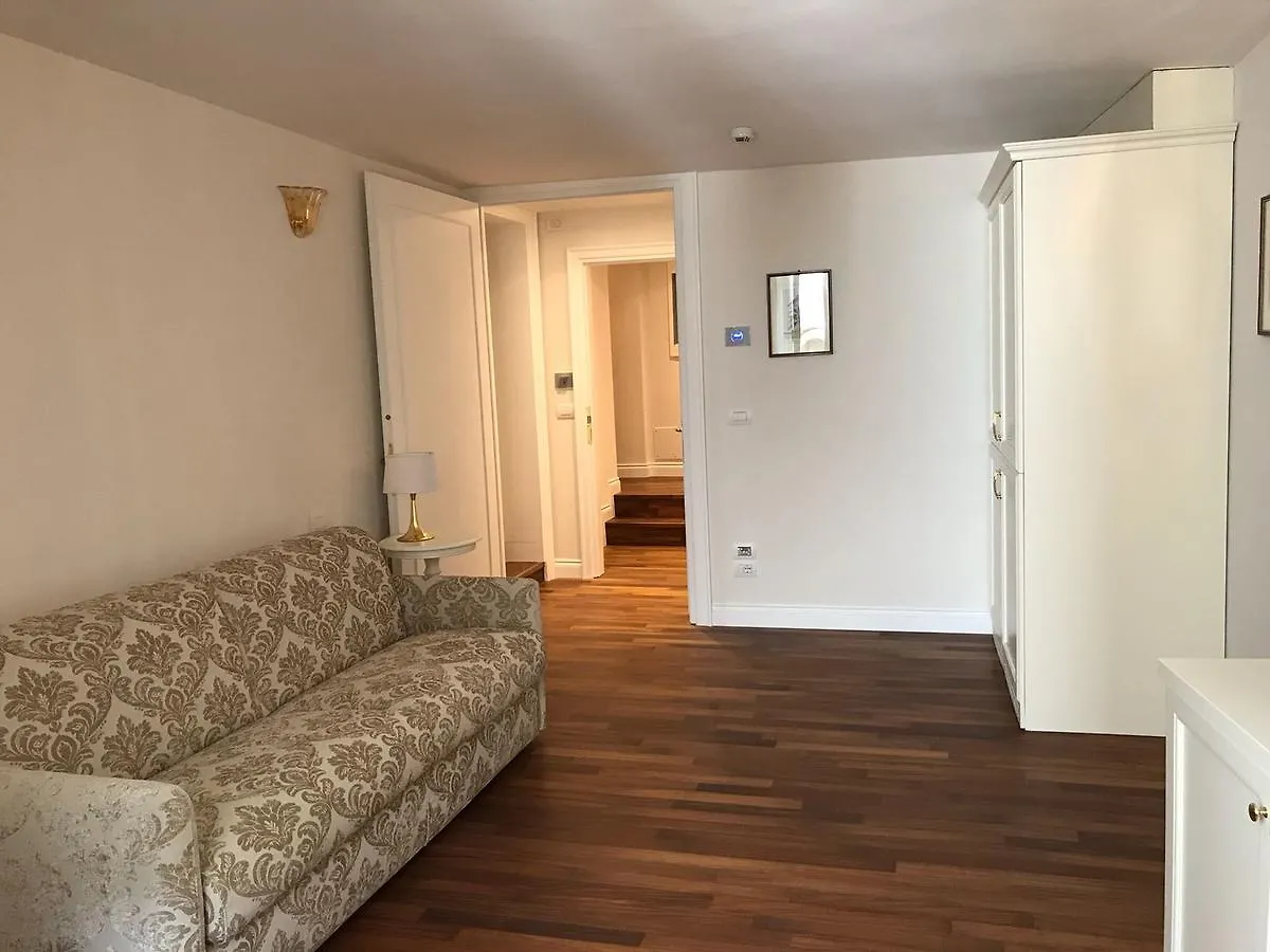 Suites alla Maddalena Venedig 2*,